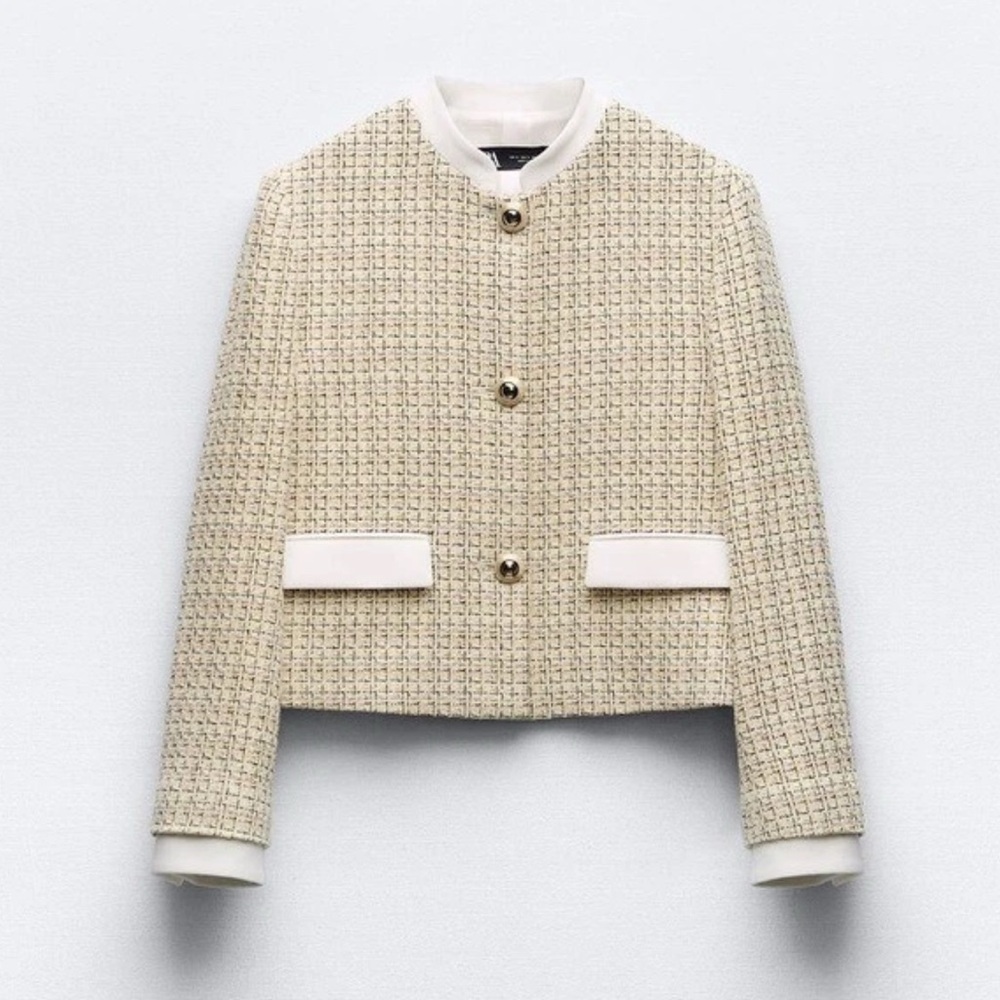 Zara textured short blazer in great condition
